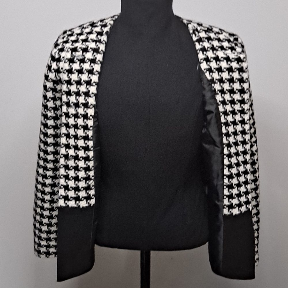 Talbots Women’s Size 10 Black Button Down Houndstooth Blazer Suit Jacket - Picture 4 of 5
